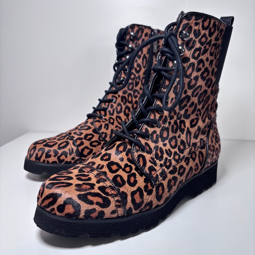 Donald Pliner Camren Calf Hair Leopard Print Lace Up Combat Boots Size 7.5M